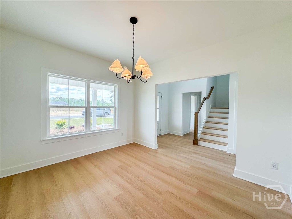 151 Cottage Loop Property Photo 4