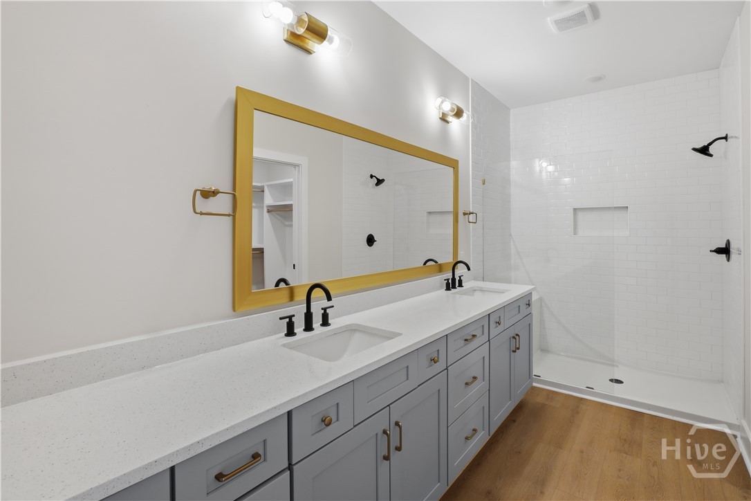 406 S Ash Street Property Photo 18