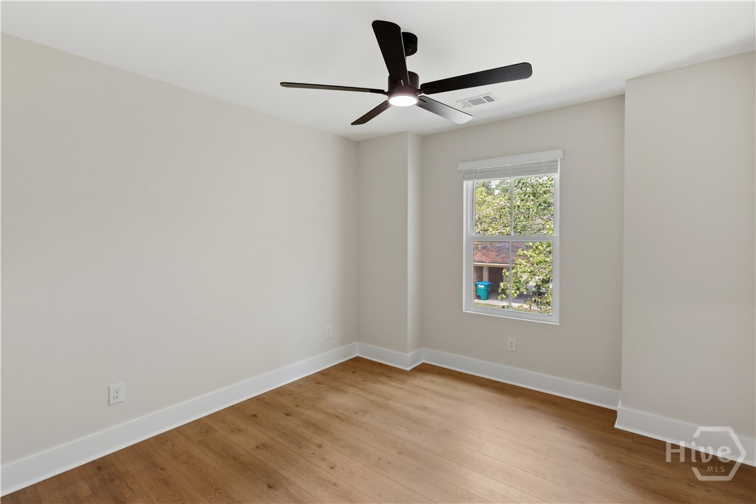 406 S Ash Street Property Photo 24