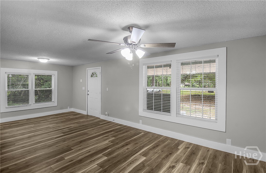 123 2nd Avenue Property Photo 3