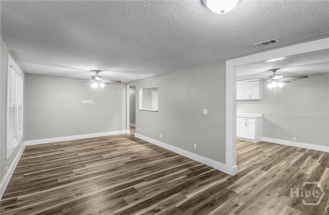 123 2nd Avenue Property Photo 4