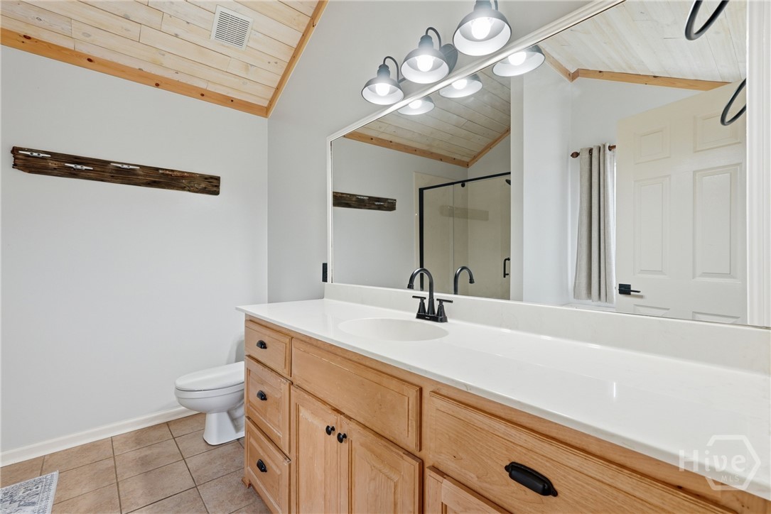 126 Holcomb Street Property Photo 23