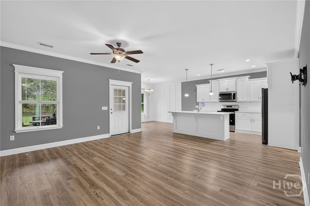 99 Ne Taylors Creek Spur Property Photo 1