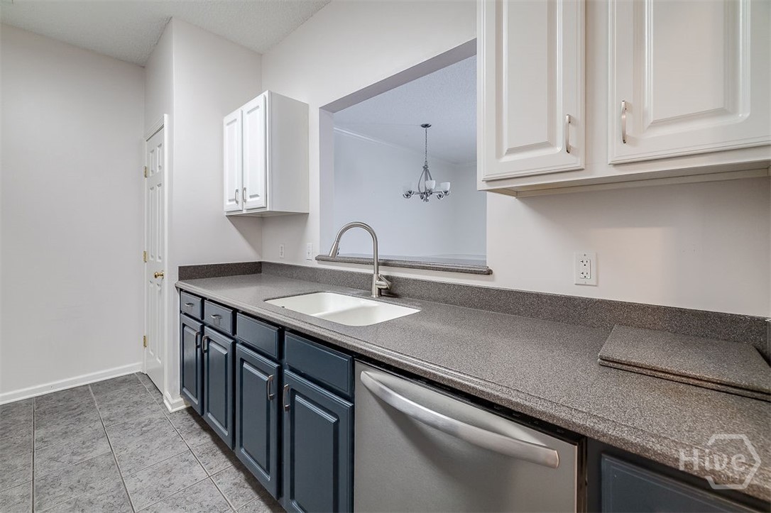 400 Tibet Avenue 5 Property Photo 7