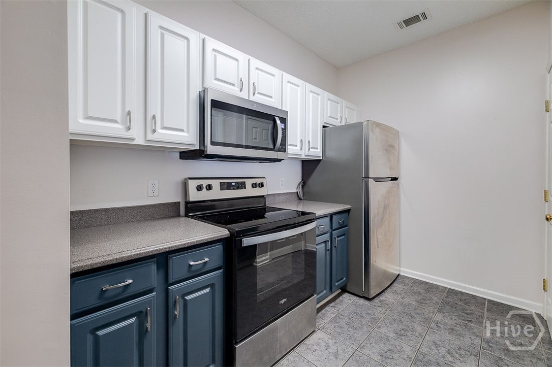 400 Tibet Avenue 5 Property Photo 8
