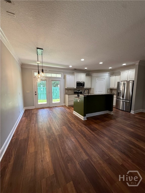 107 Ventura Place Property Photo 2