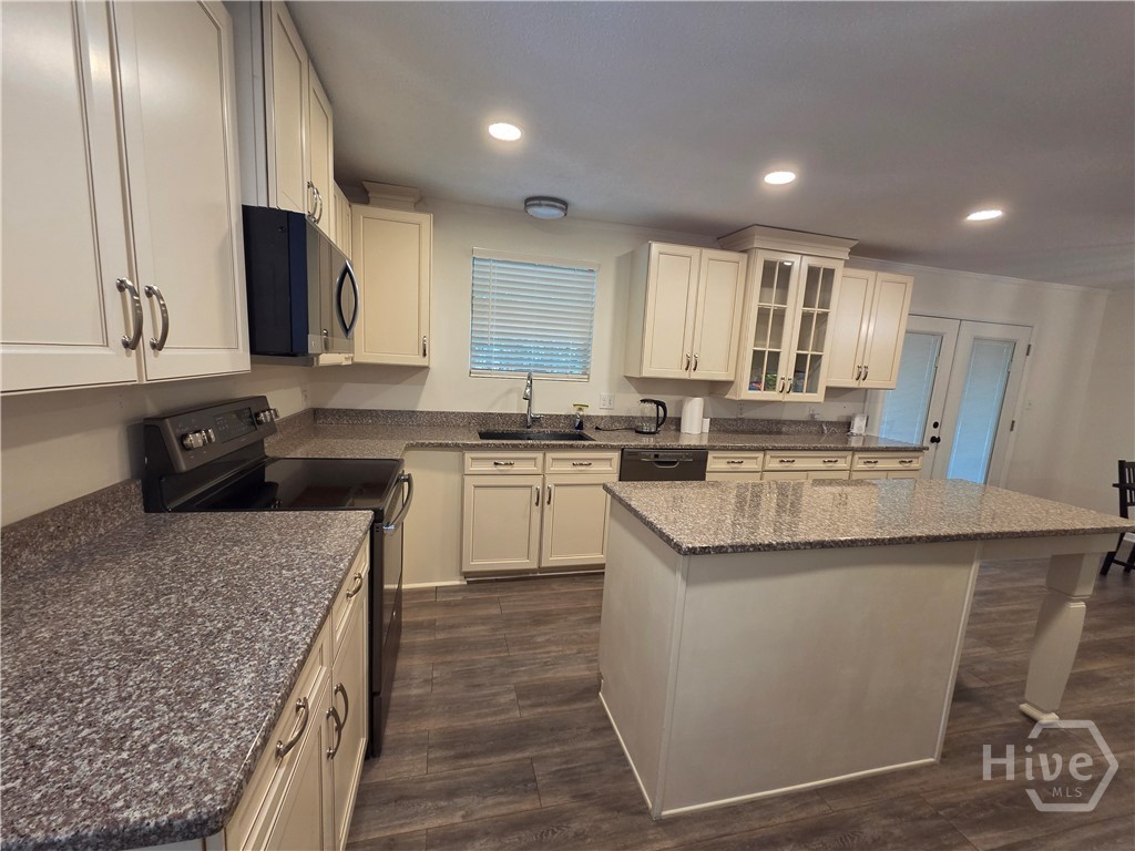 408 Salter Street A Property Photo 10
