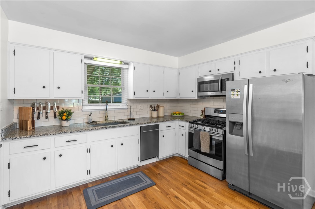 1315 E 69th Street Property Photo 13