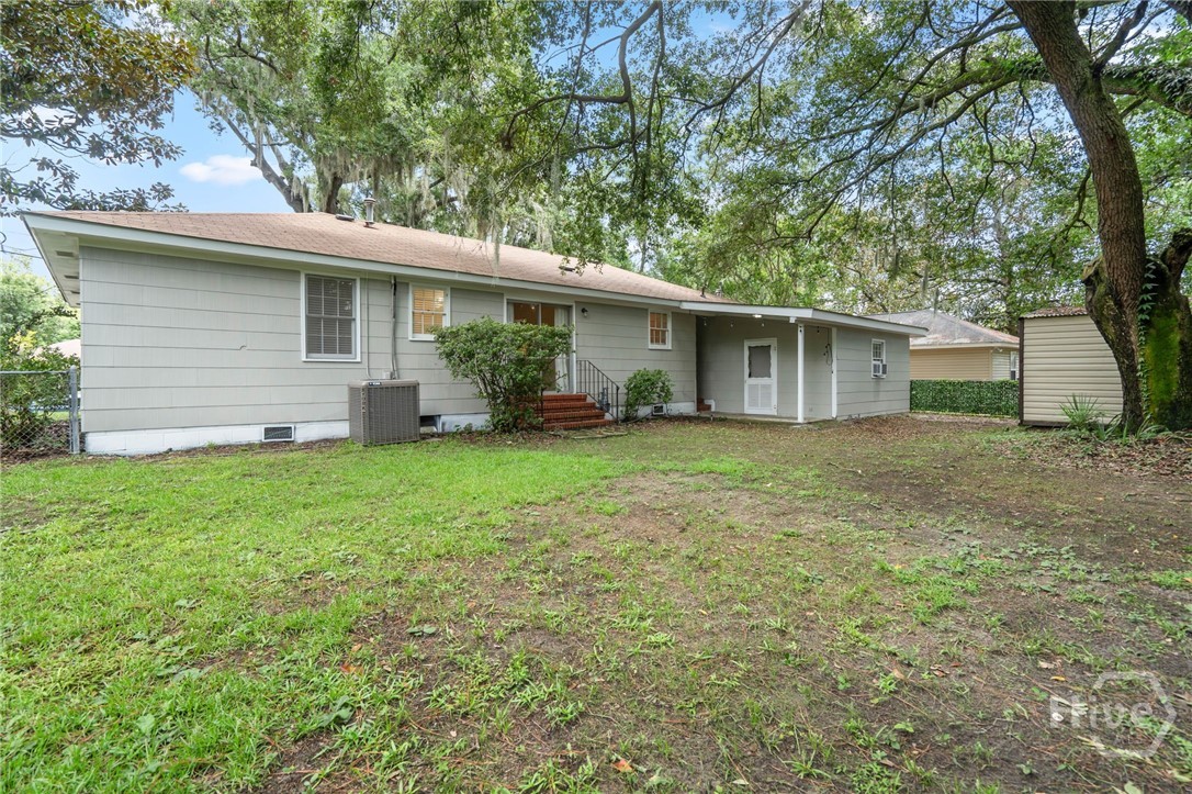 1315 E 69th Street Property Photo 33