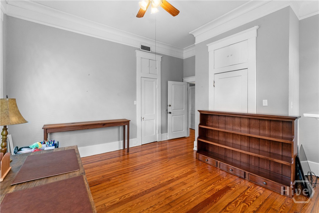 121 E Victory Drive Property Photo 35