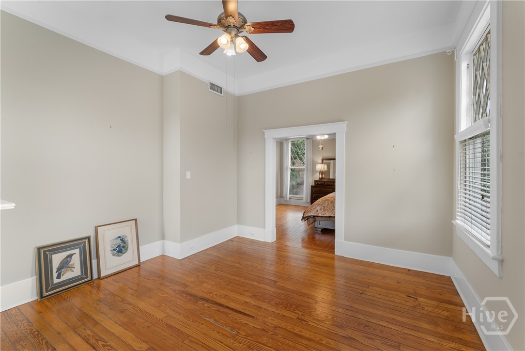 121 E Victory Drive Property Photo 44
