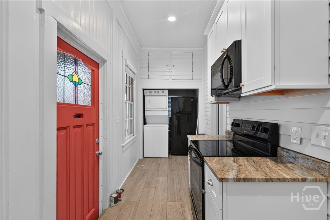 902 Barnard Street Property Photo 11
