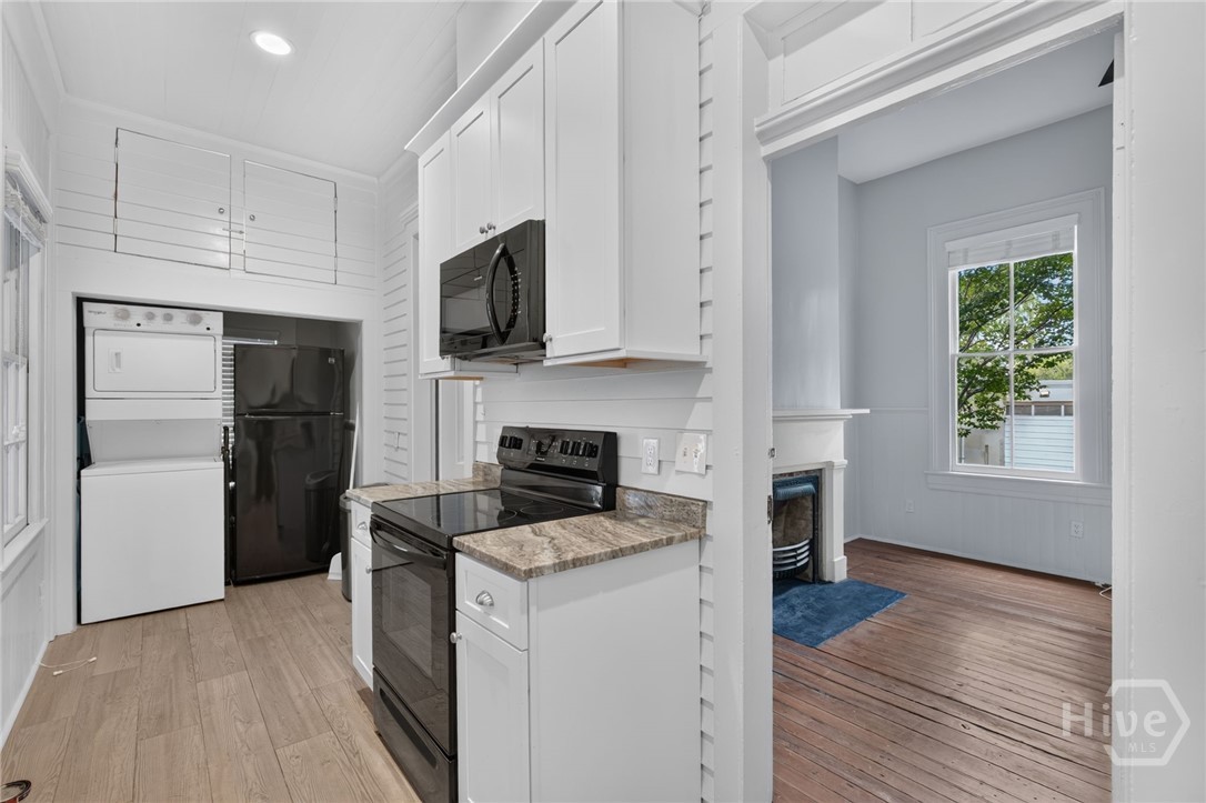 902 Barnard Street Property Photo 13