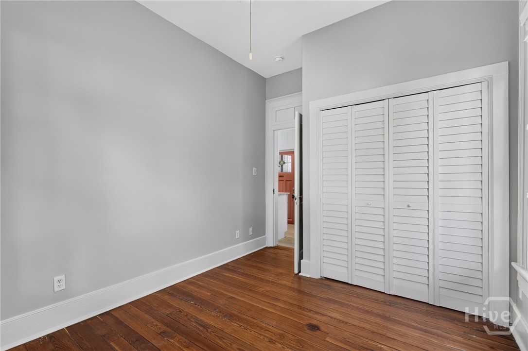 902 Barnard Street Property Photo 21