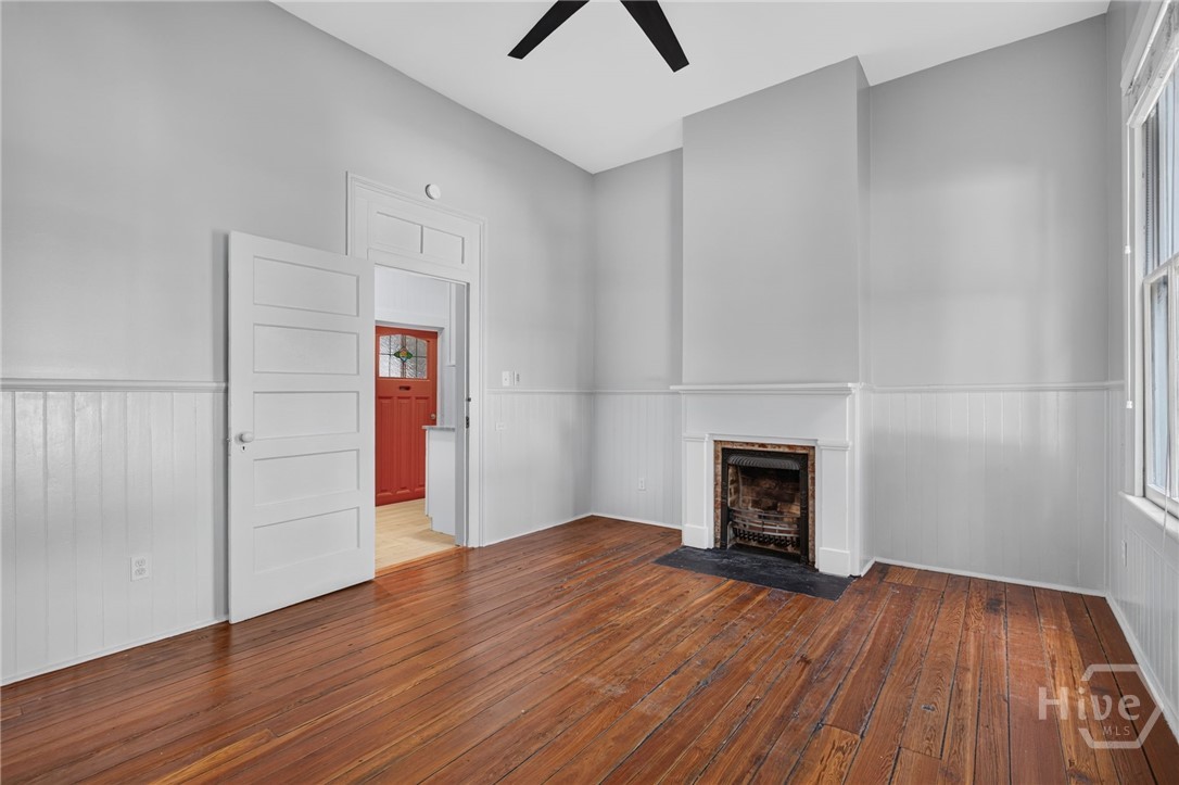 902 Barnard Street Property Photo 23