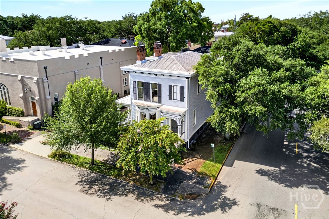 902 Barnard Street Property Photo 36