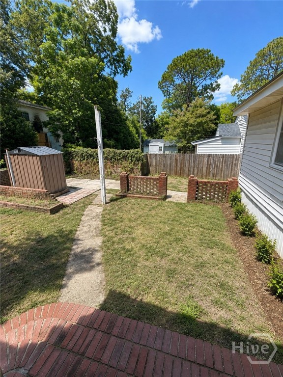 1333 E 35th Street Property Photo 14