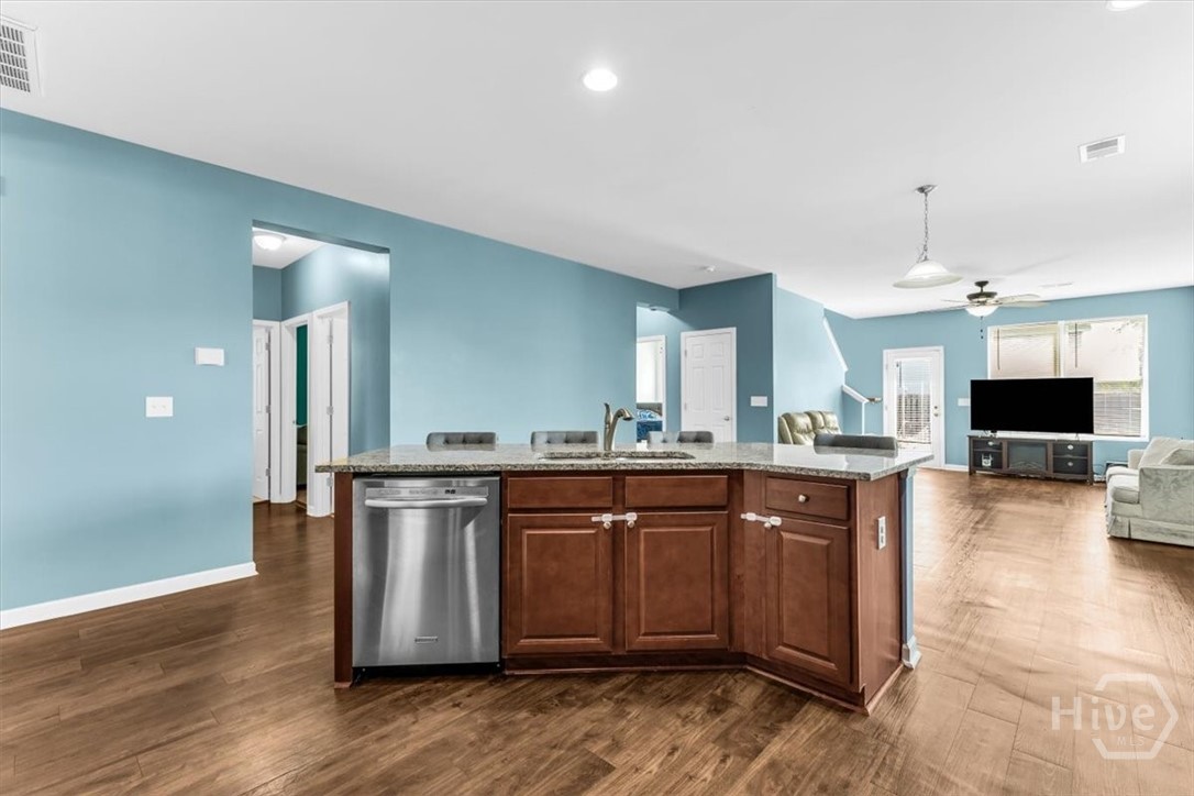 413 Lions Den Drive Property Photo 15