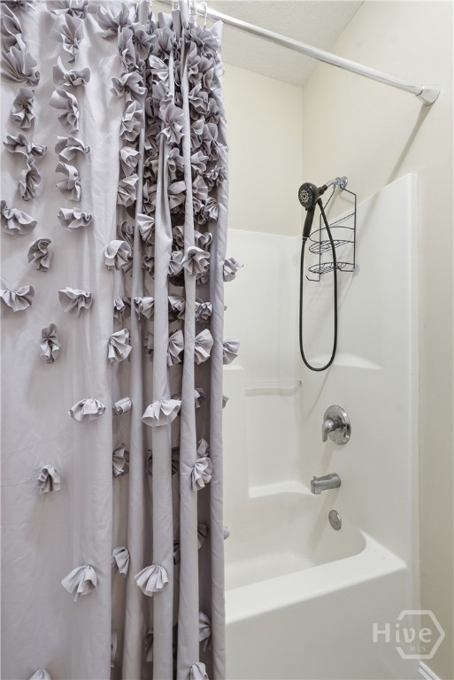 1201 E Hampton Drive Property Photo 16