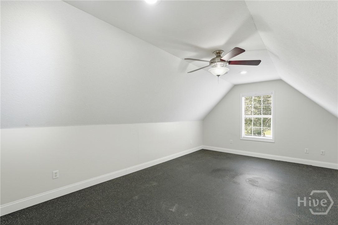 1201 E Hampton Drive Property Photo 29