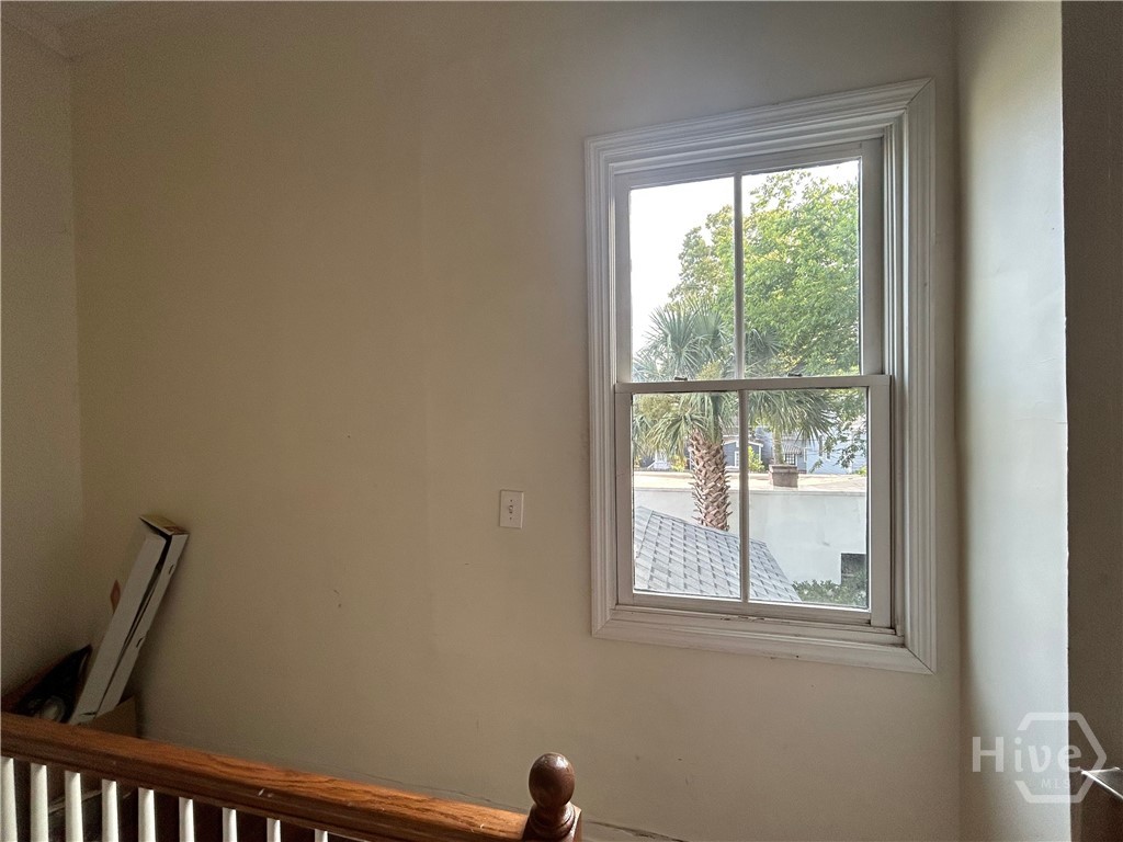 1114 Lincoln Street Property Photo 6