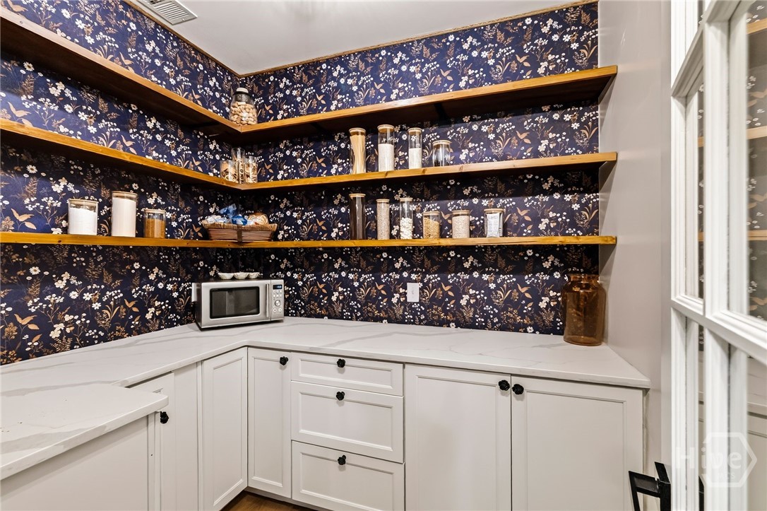 9 Devon Road Property Photo 25