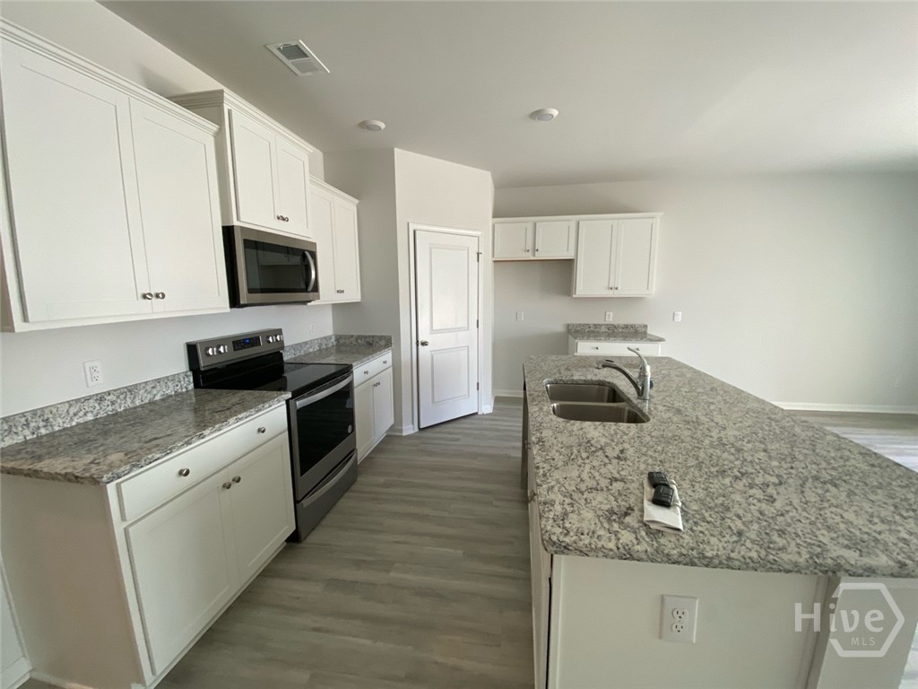 116 Windrush Pines Property Photo 4