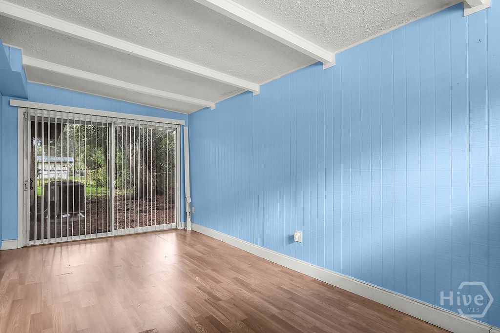316 Willow Road Property Photo 12