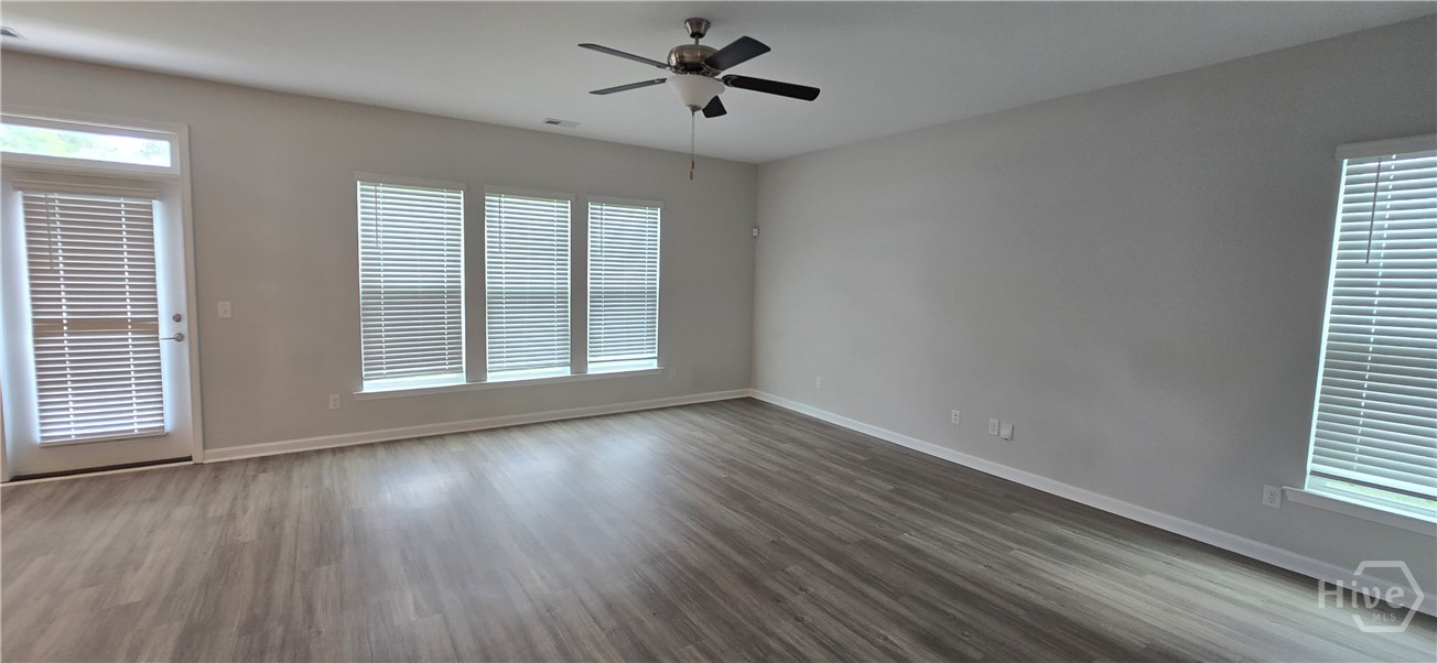 36 Jazz Drive Property Photo 10