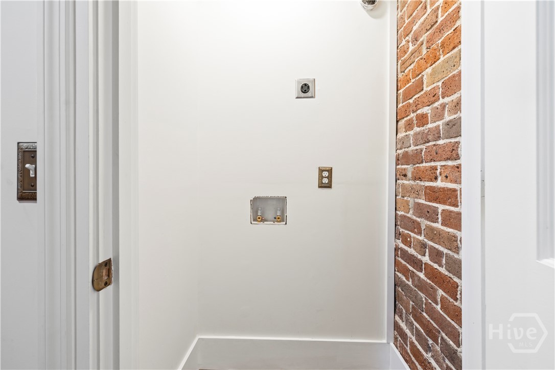 419 E Charlton Street Property Photo 42