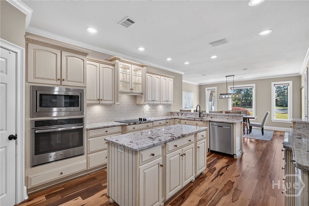 18 White Oak Bluff Property Photo 19