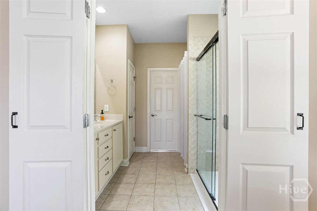 300 Brighton Woods Drive Property Photo 17