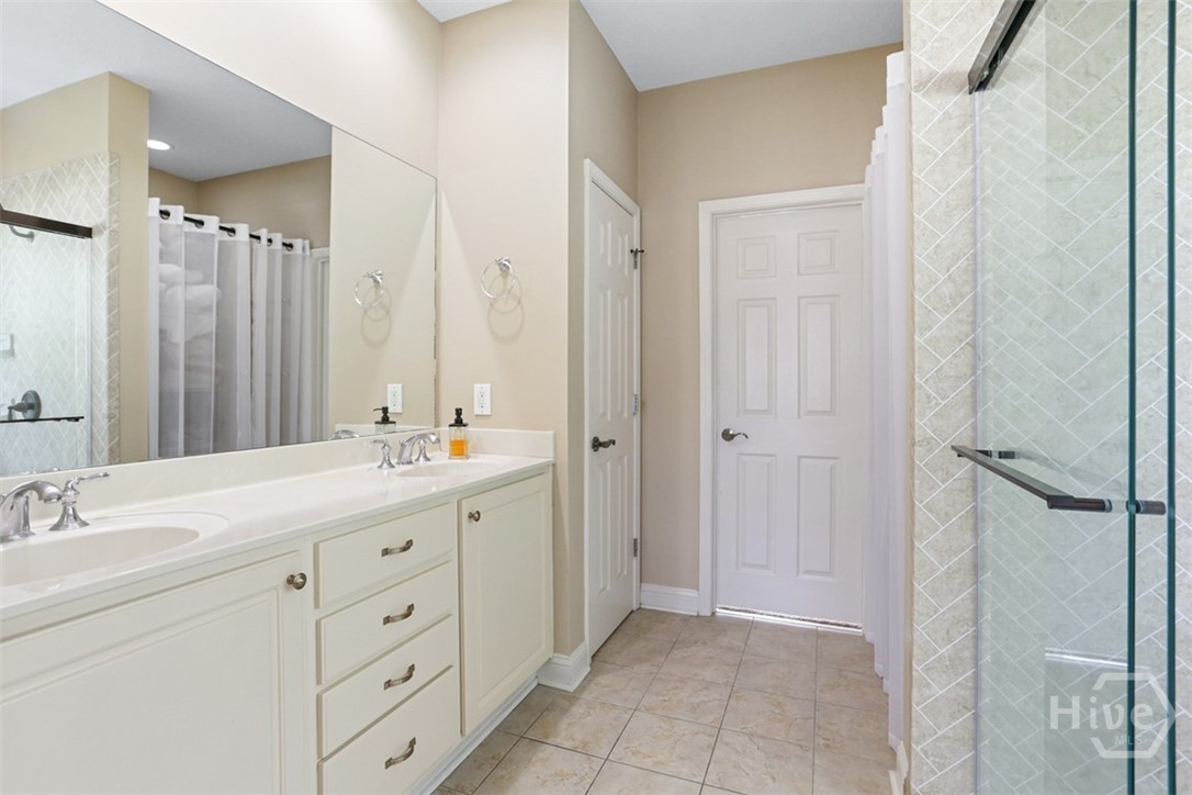 300 Brighton Woods Drive Property Photo 18