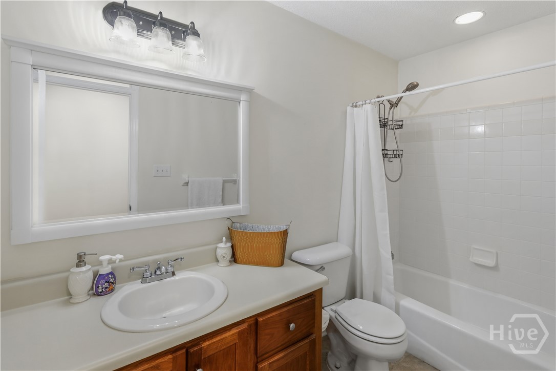 135 Hawthorne Drive Property Photo 20