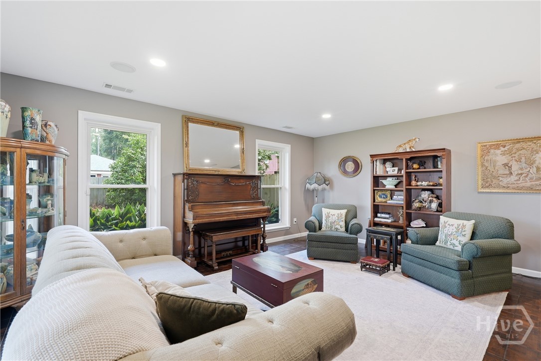 32 Falligant Avenue Property Photo 14