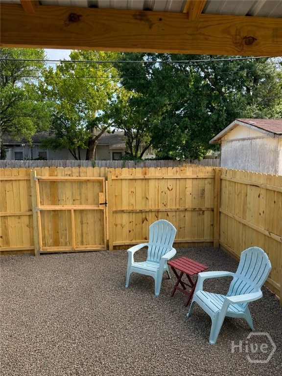 530 E 35th Street A Property Photo 10