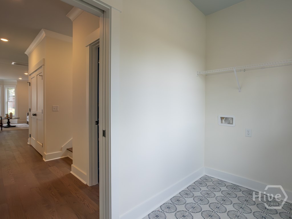 809 E 36th Street Property Photo 32