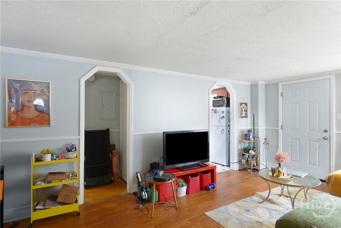 1323 E 48th Street Property Photo 50