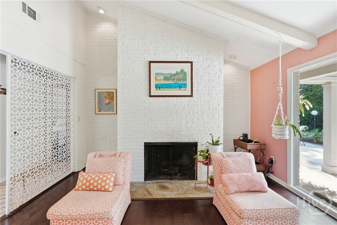 207 Devonshire Road Property Photo 3