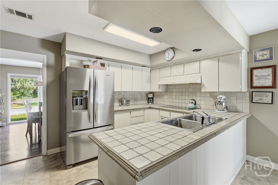 207 Devonshire Road Property Photo 11