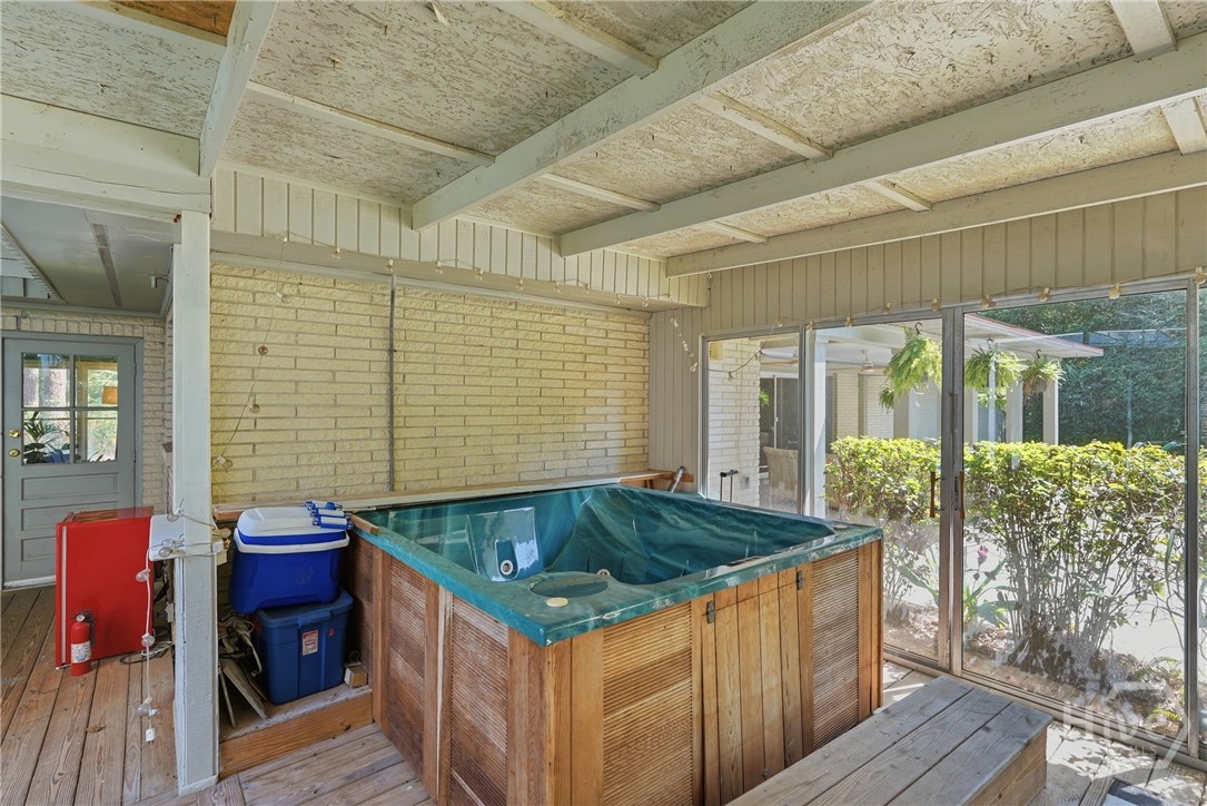 207 Devonshire Road Property Photo 39