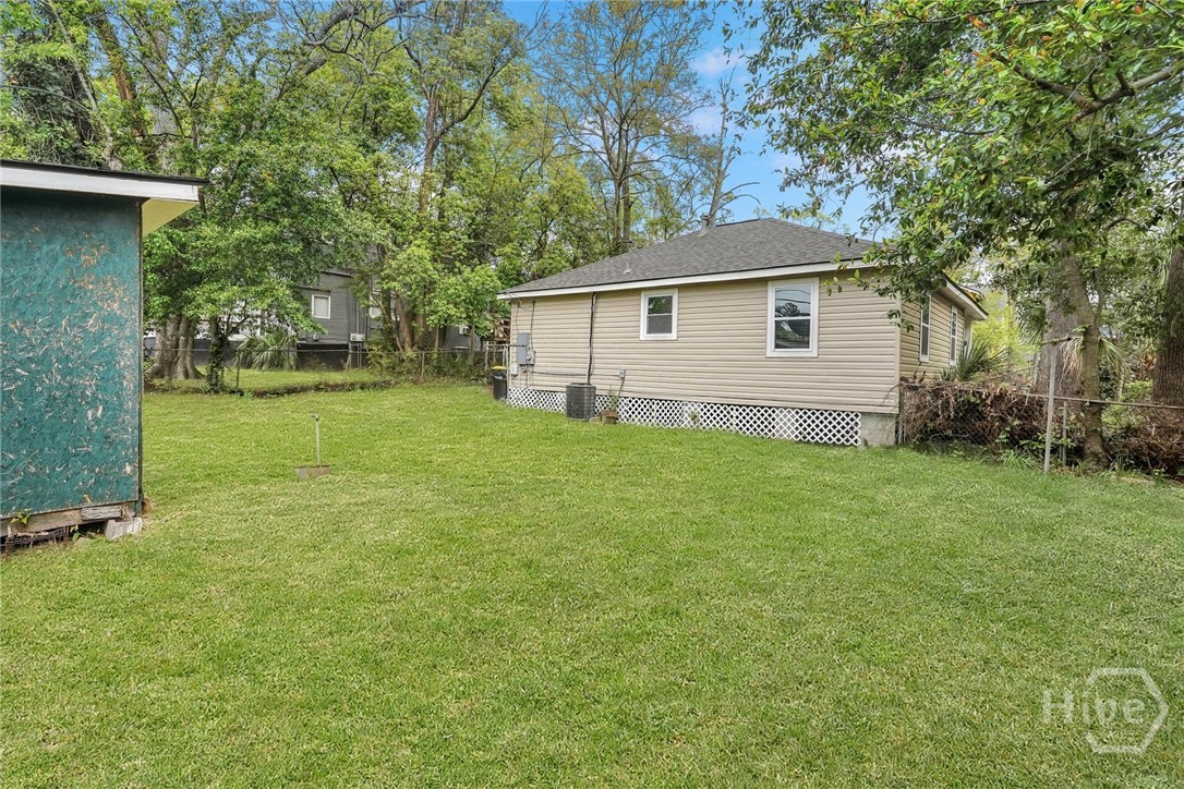 1305 E 32nd Street Property Photo 18