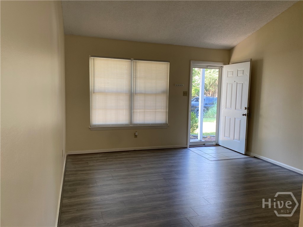 7 Belfair Drive Property Photo 2