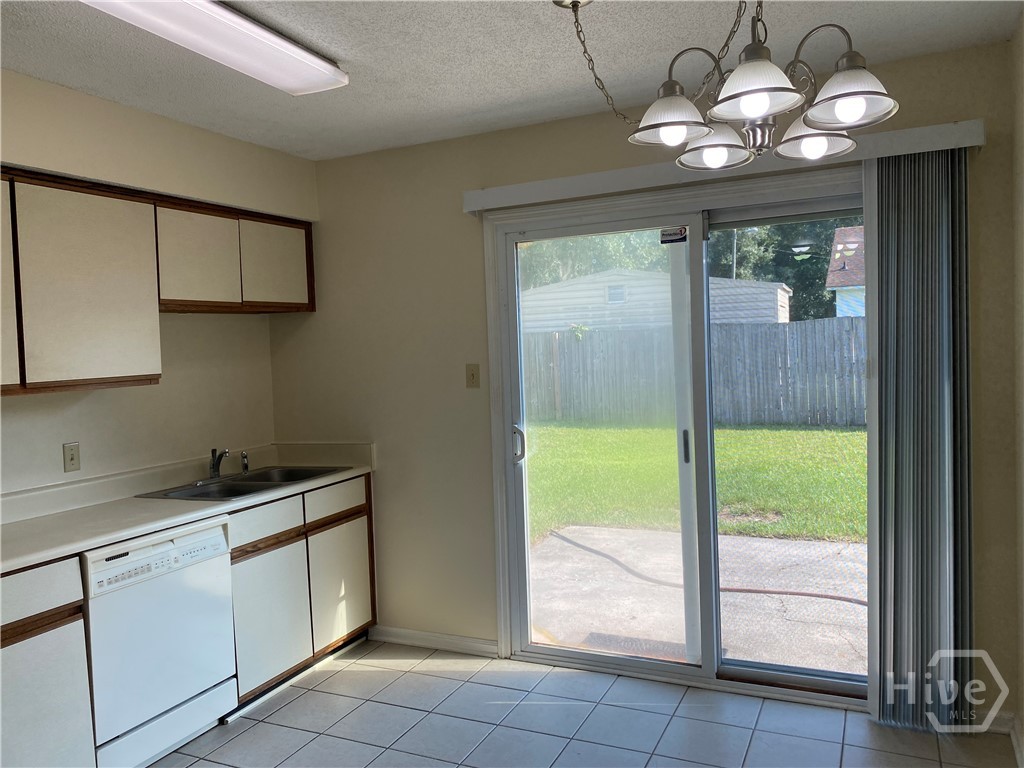7 Belfair Drive Property Photo 5