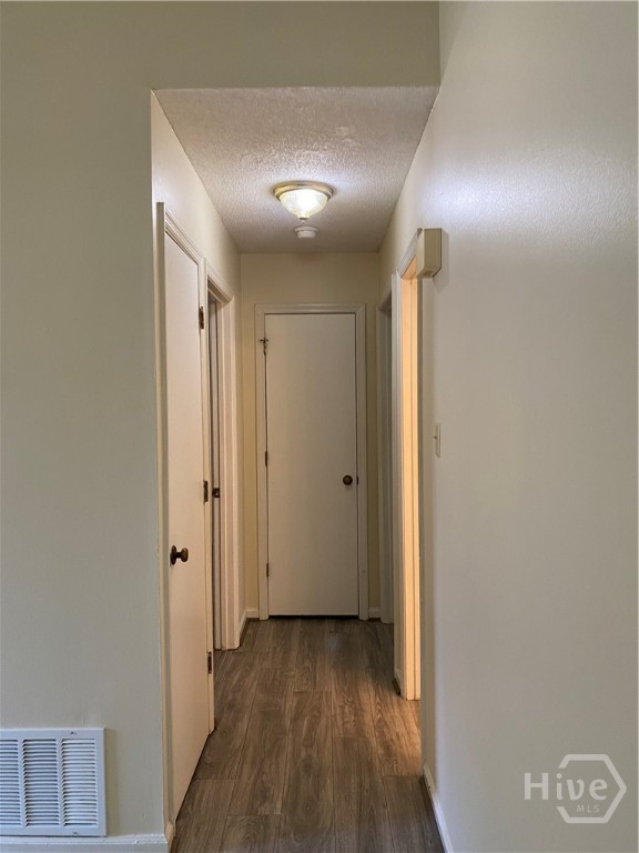 7 Belfair Drive Property Photo 8