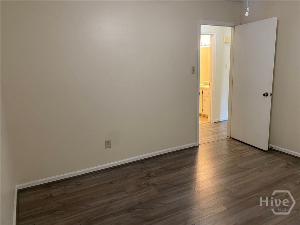 7 Belfair Drive Property Photo 9