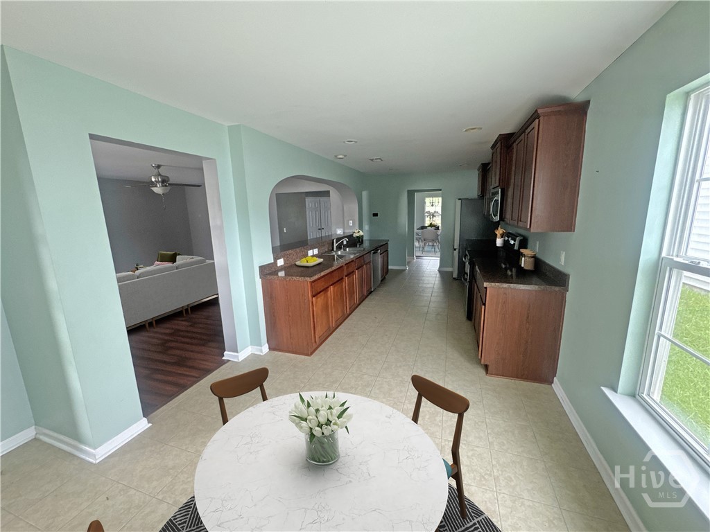 36 Central Park Way Property Photo 9
