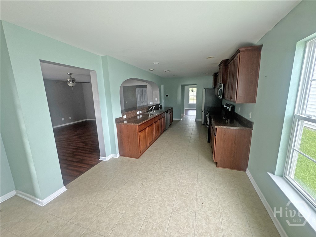 36 Central Park Way Property Photo 10