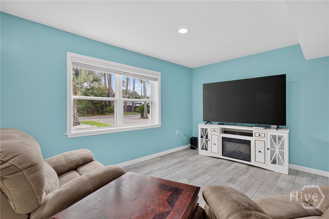 303 3rd Street Property Photo 8