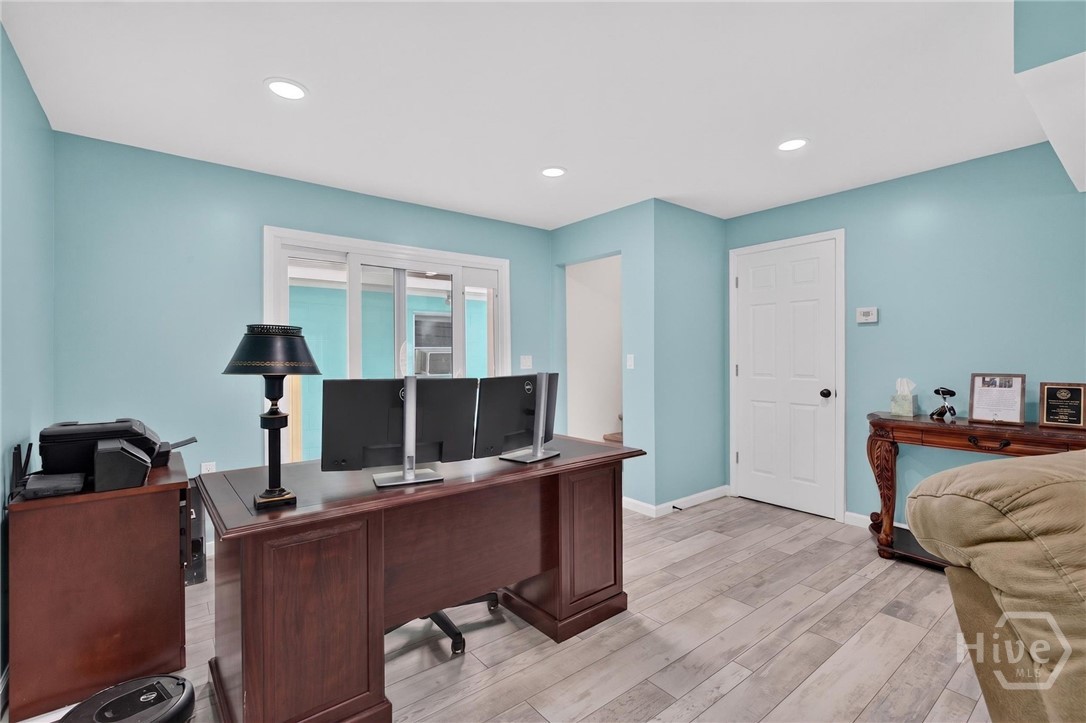 303 3rd Street Property Photo 10
